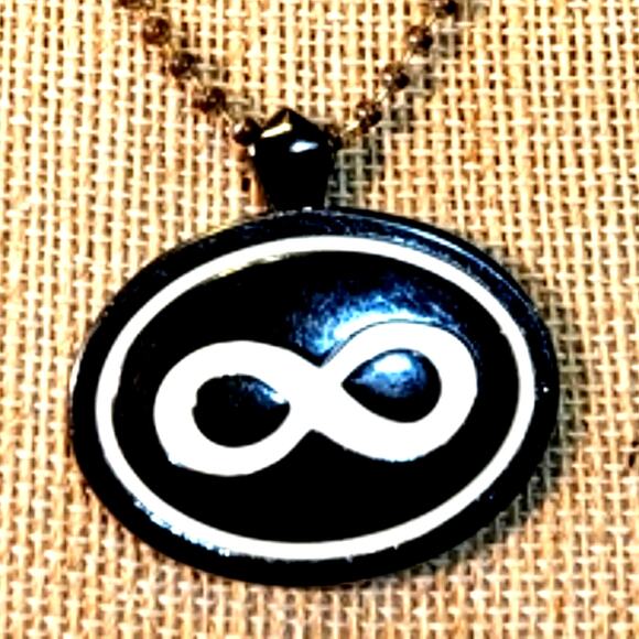 Energy Balance Figure 8 Power Ion Tech Pendant, 2 Ball Chains, Bracelet … - Picture 3 of 7